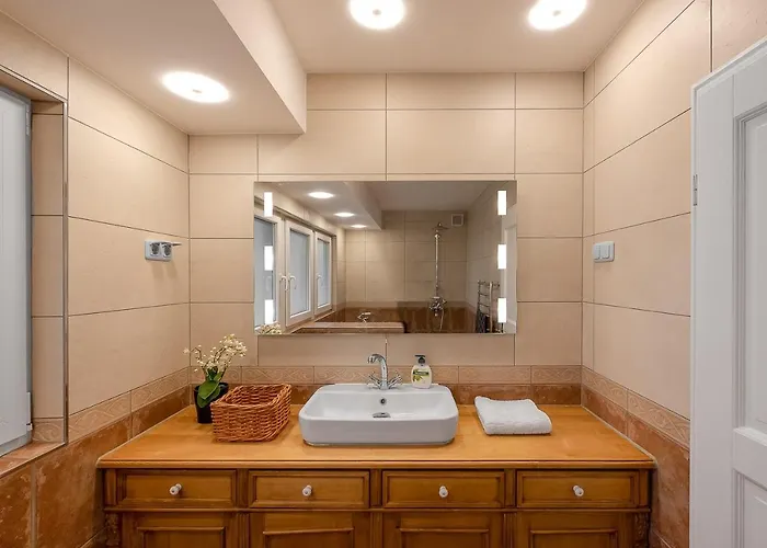 Wiesenhaus: Wohnen Direkt Am Rhein *